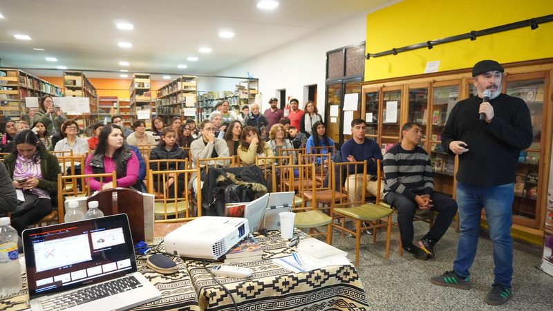 Presentación en General Acha